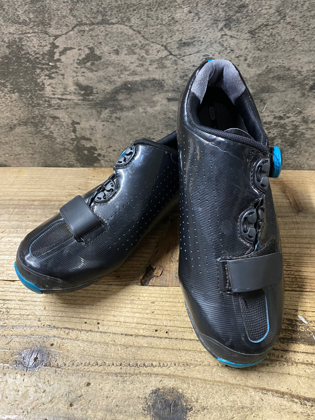 KJ935 シマノ SHIMANO SH-XC700E L WIDE ビンディングシューズ 黒 2穴 BOA EU42