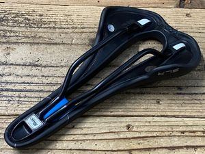KN158 セライタリア SELLE ITALIA SLR SUPERFLOW サドル 黒 MANGANESEレール
