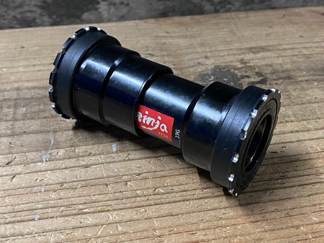 KO510 トーケン TOKEN ninja TF24 BB ボトムブラケット Φ24 プレスフィット BB86