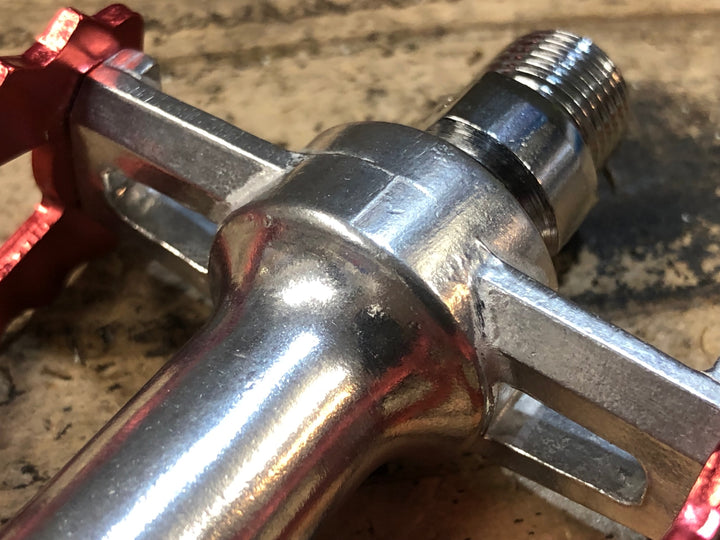 JU432 三ヶ島製作所 MKS シルバン SYLVAN TOURING フラットペダル シルバー/レッド