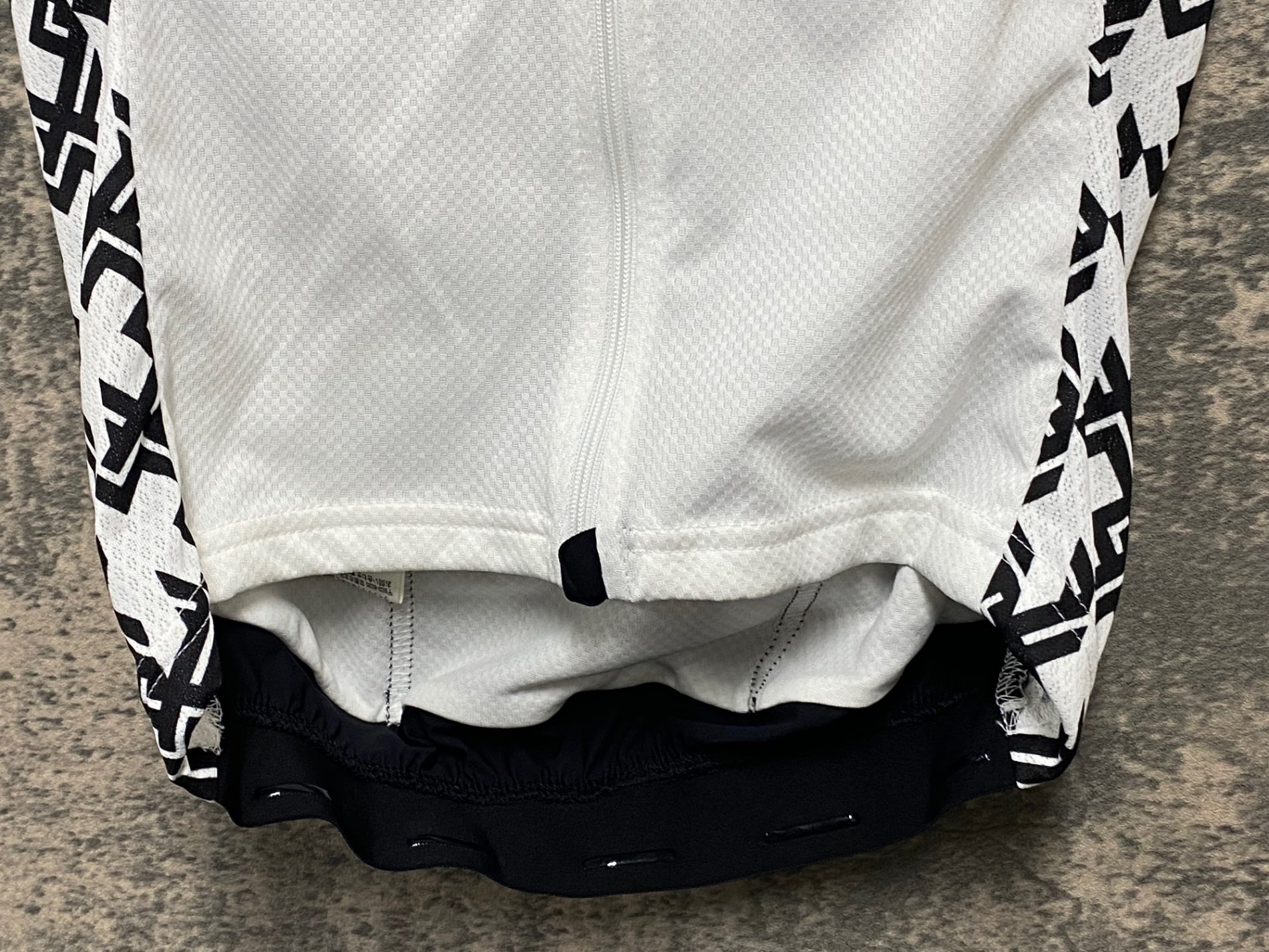 KI104 アソス ASSOS UMA GT SS Jersey EVO 半袖 サイクルジャージ 白黒