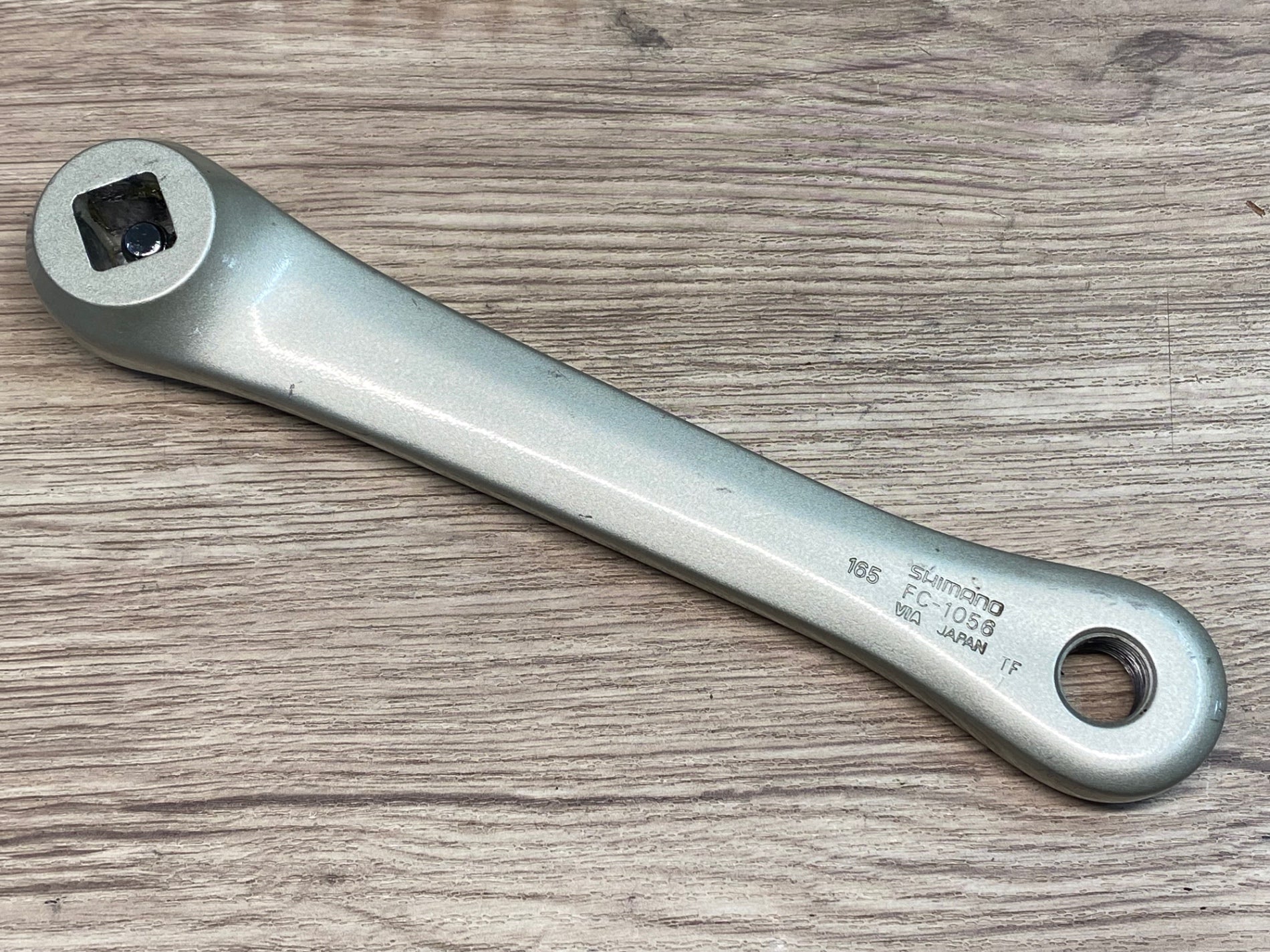 JD664 シマノ SHIMANO 105 FC-1056 クランク 52/42T 165mm BB付き JIS