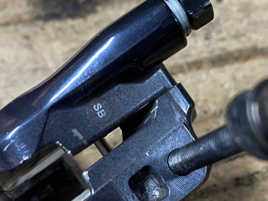 KM190 シマノ SHIMANO アルテグラ ULTEGRA BR-R8070 ディスクブレーキ 片側のみ