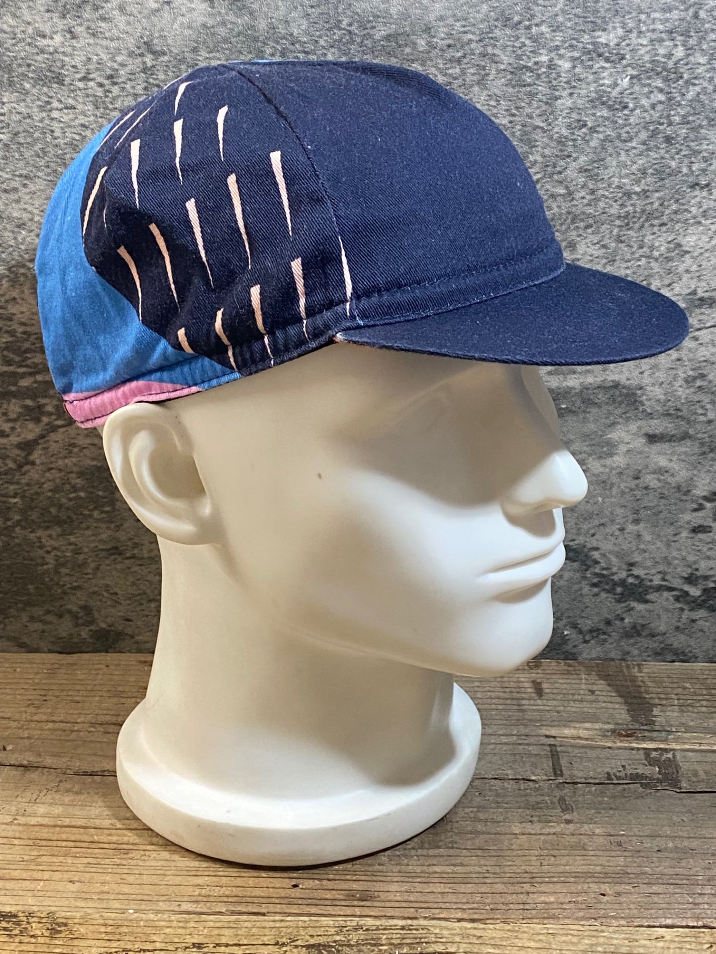 KC687 ラファ RAPHA ATHLETES CAP サイクルキャップ 黒 総柄 ONESIZE