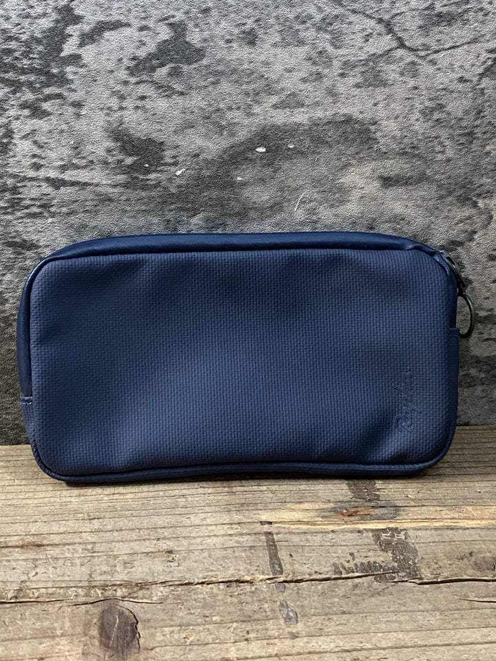 JZ575 ラファ Rapha ESSENTIAL CASE-EXCESS エッセンシャルケース 黒