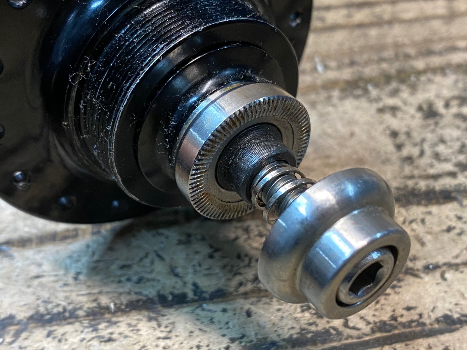JP197 サーリー SURLY ultra new disc rear hub ハブ 32H シングル