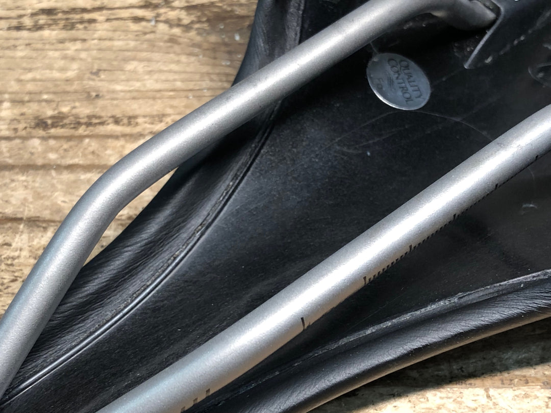 JN875 セライタリア SELLE ITALIA SLR サドル 黒 TITANIUMレール 135mm