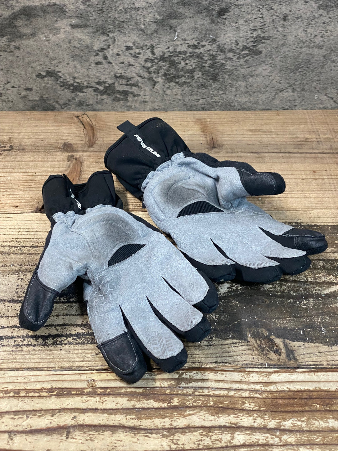 JR217 パールイズミ PEARL iZUMi 長指ウィンターグローブ 黒 M 裏起毛 黒タグ 擦れあり