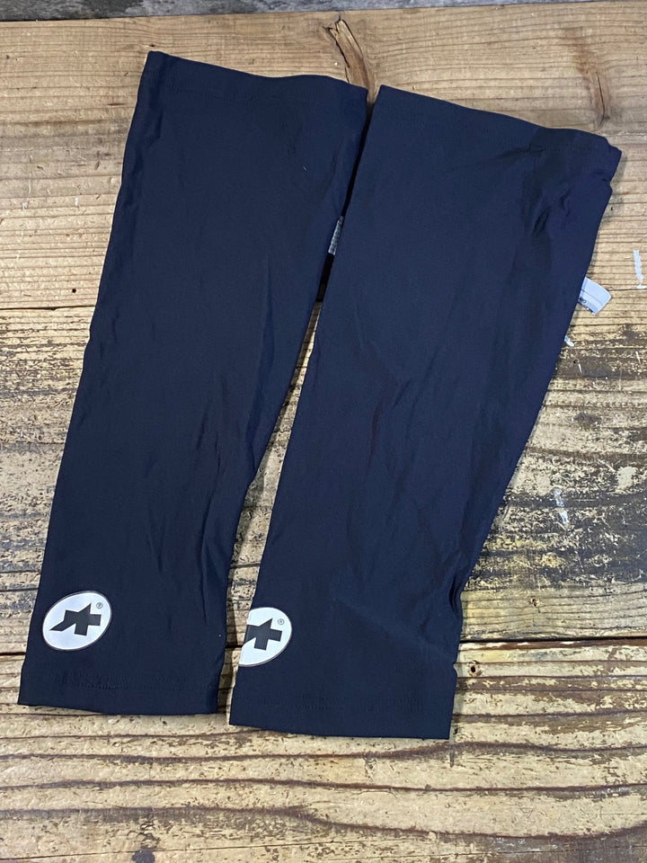 JQ973 アソス ASSOS ニーカバー 黒 Ⅰ