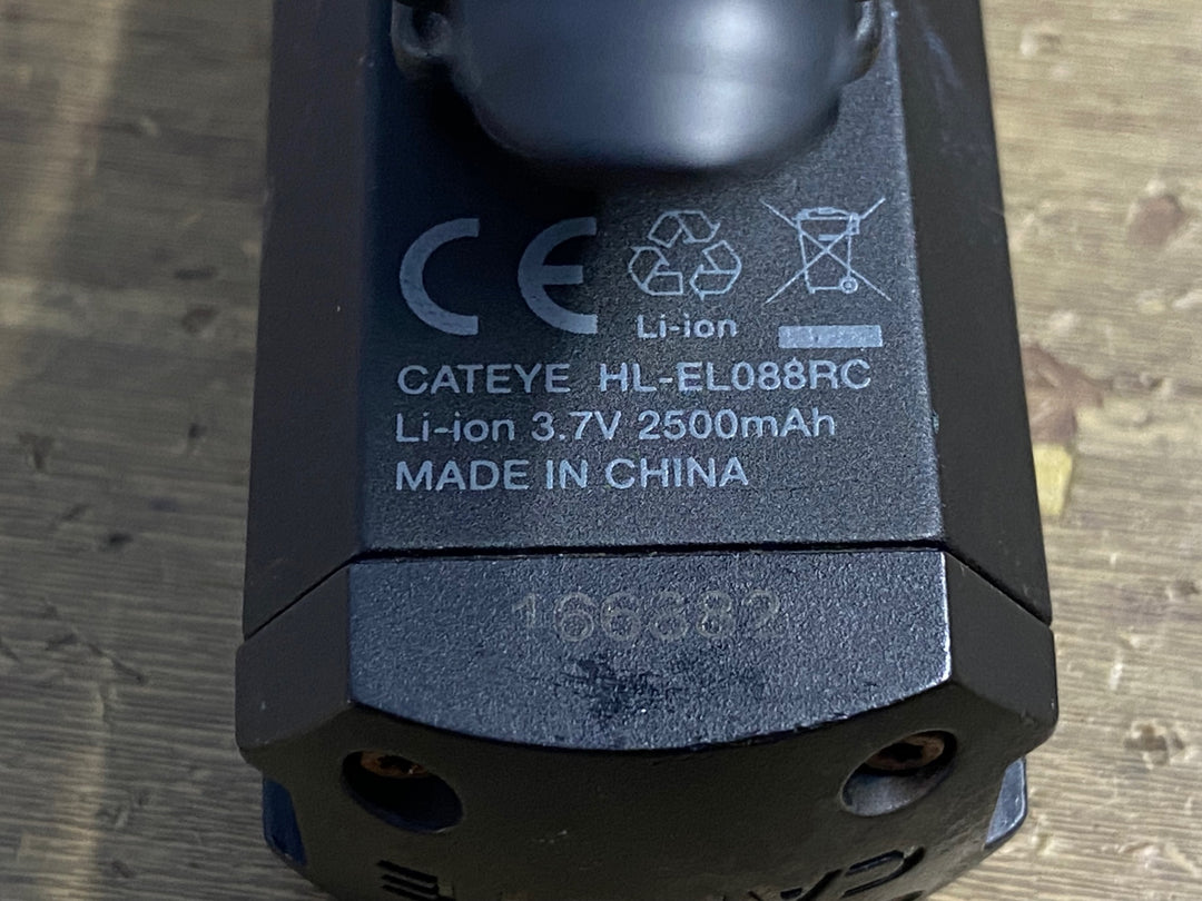 KK598 キャットアイ CATEYE AMPP800 フロントライト 点灯確認済み