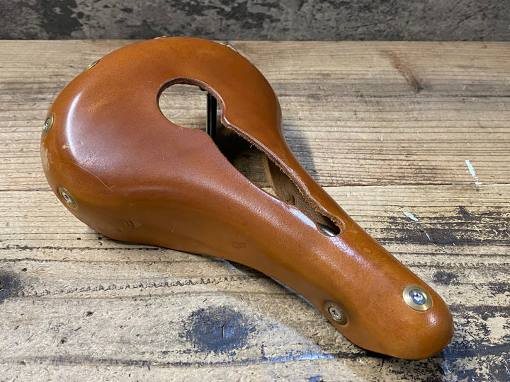 KL169 ベルソーサイクルズ BERTHOUD CYCLES レザーサドル チタンレール