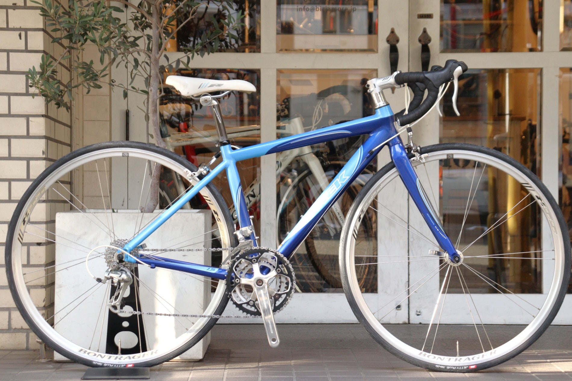 トレック TREK 1.5 WNS 2009モデル 47サイズ シマノ ソラ 3400 MIX 9S