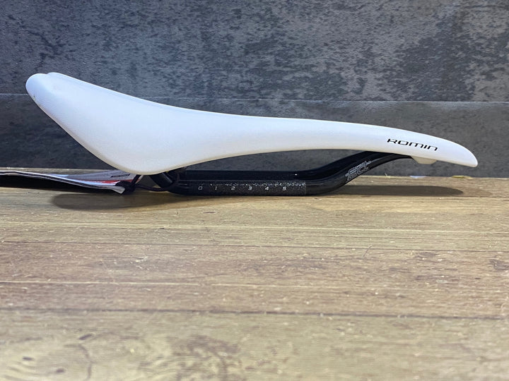 JT776 スペシャライズド SPECIALIZED ROMIN PRO サドル 143mm カーボンレール WHITE