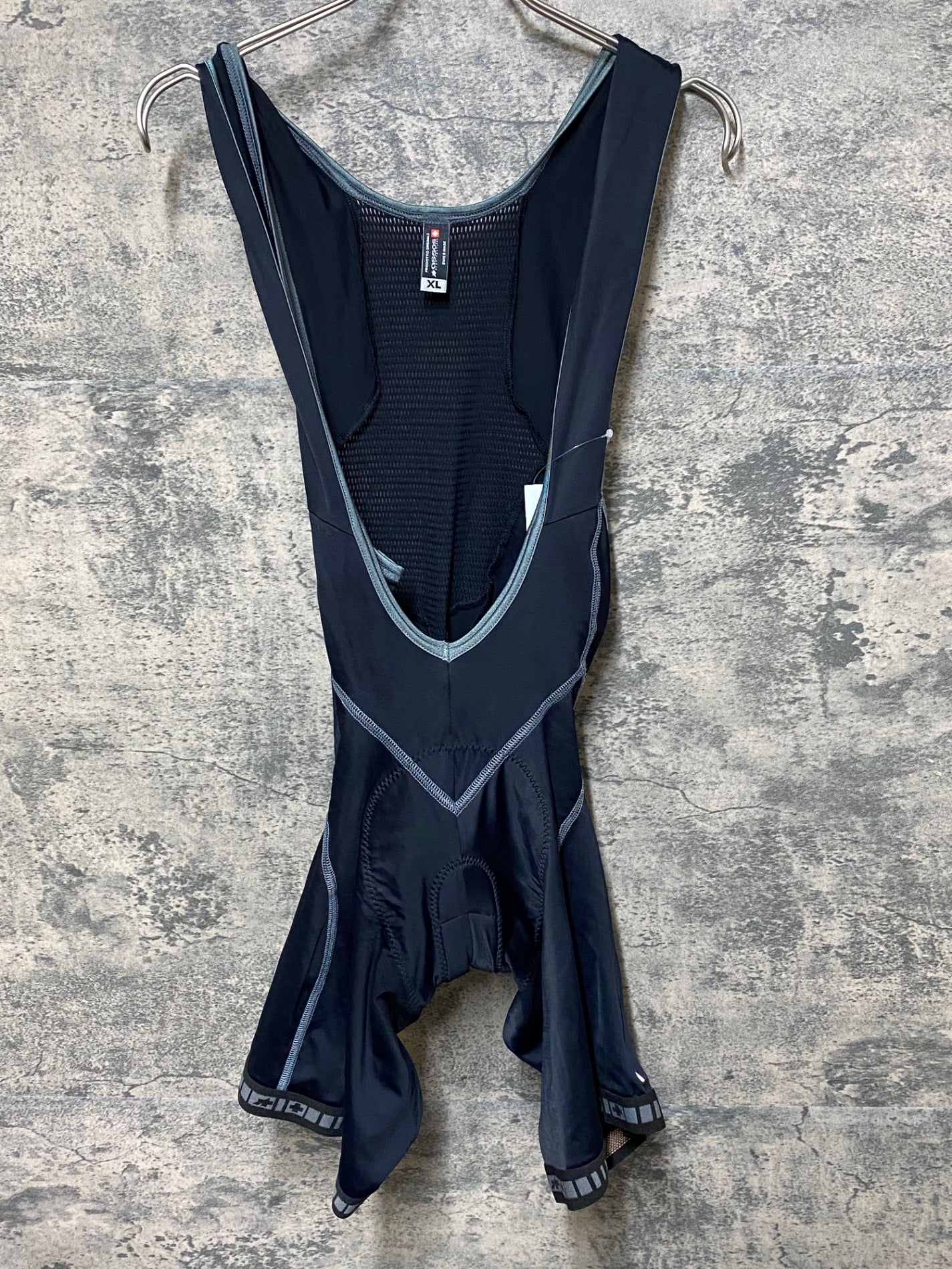 ASSOS製　TUDOR ブラック ビブショーツ JO855 アソス assos ビブショーツ 黒 XL – BICI AMORE ONLINE STORE