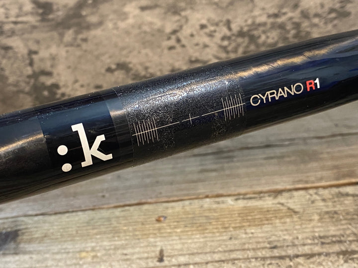 JX346 フィジーク fizik シラノ CYRANO R1 カーボン ドロップハンドル Φ31.8 ブラケットC-C420mm