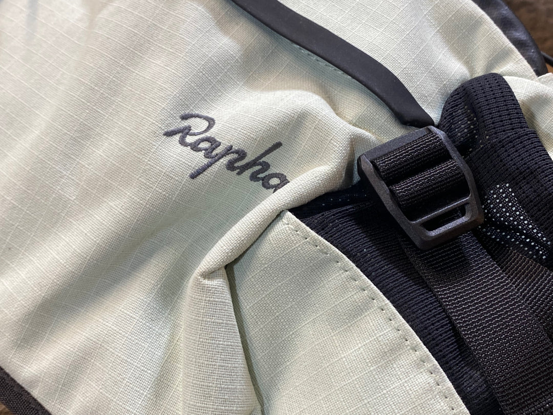 JW718 ラファ Rapha TRAIL HIP PACK ウエストポーチ 白 黒