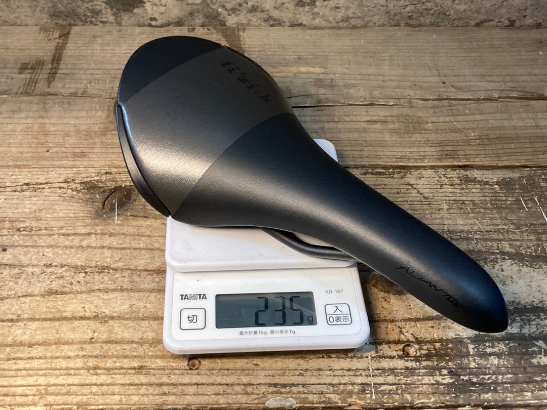 JS729 フィジーク fizik ALIANTE R7 サドル 黒