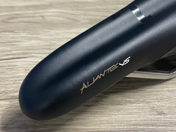 KE976 フィジーク fizik アリアンテ ALIANTE VS サドル 黒 kiumレール 140mm