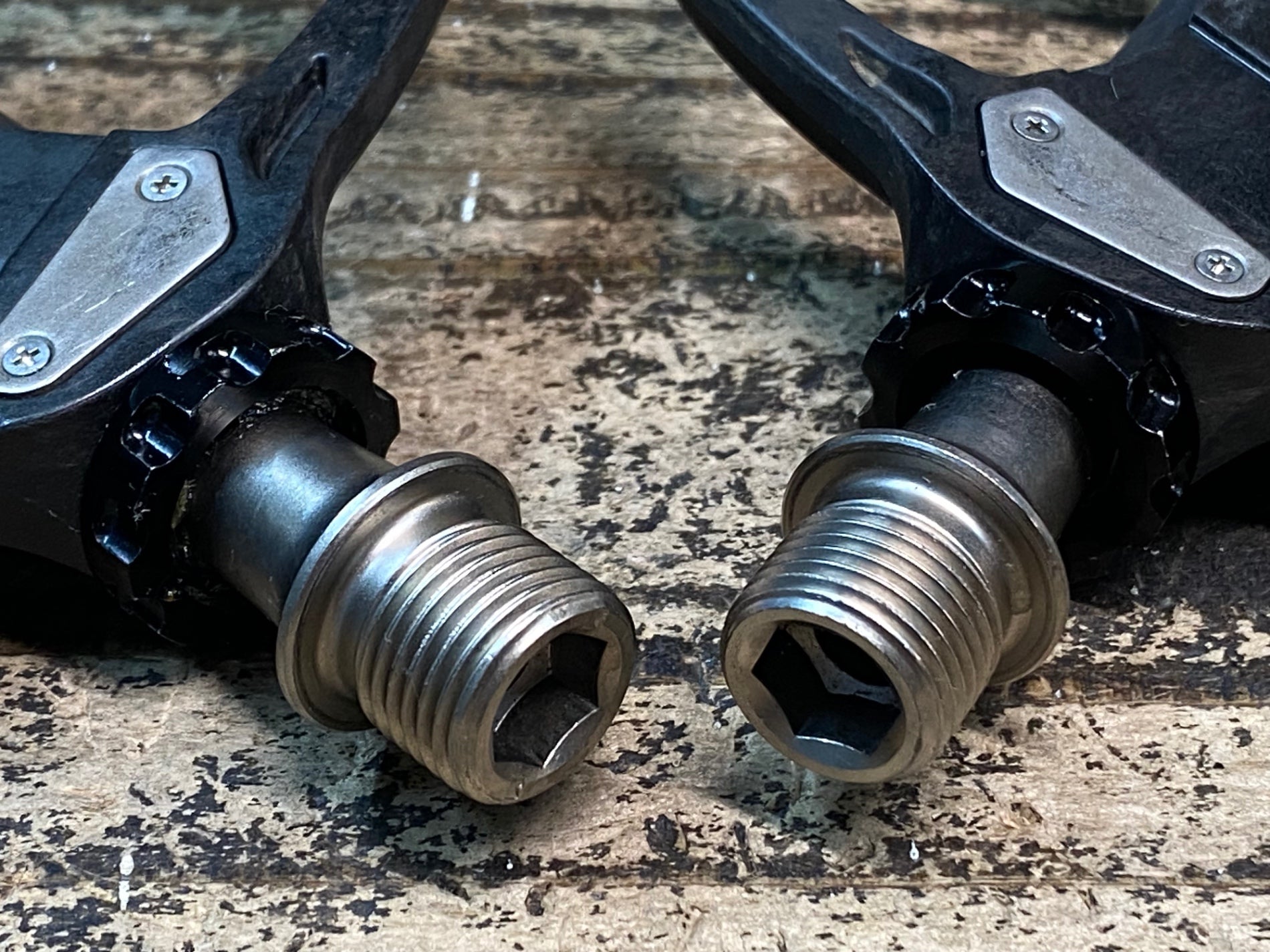 JM085 シマノ SHIMANO 105 PD-R7000 ビンディングペダル SPD-SL