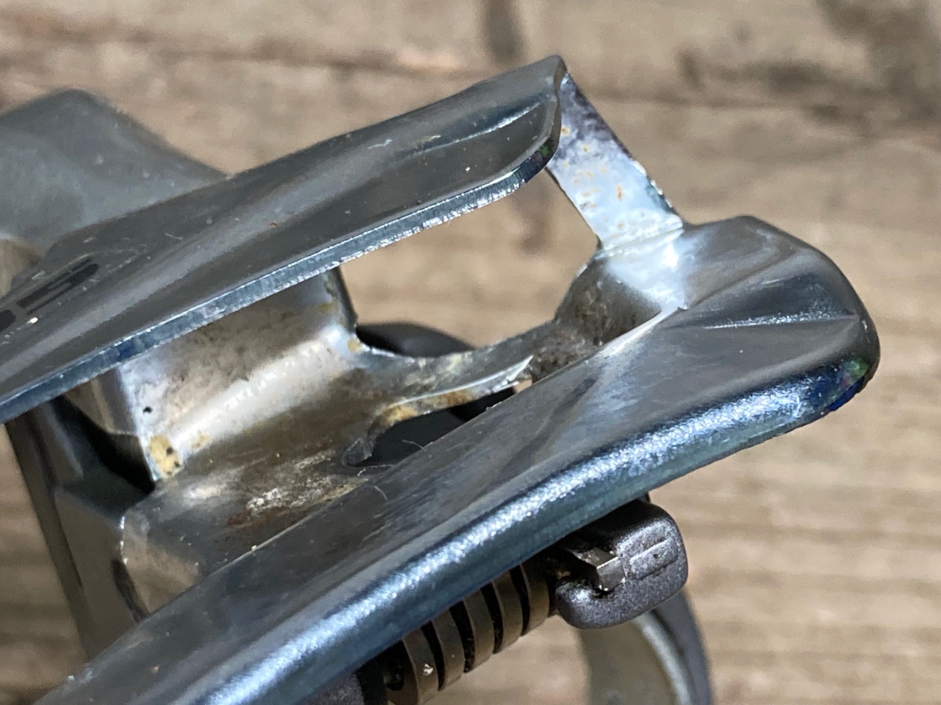 JK741 シマノ SHIMANO 105 FD-5700 フロントディレイラー Φ28.6 – BICI