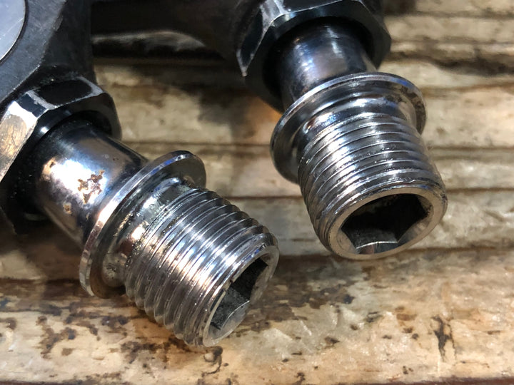 JX284 シマノ SHIMANO アルテグラ ULTEGRA PD-R8000 ビンディングペダル SPD-SL ※シャフトガタつき大のためジャンク