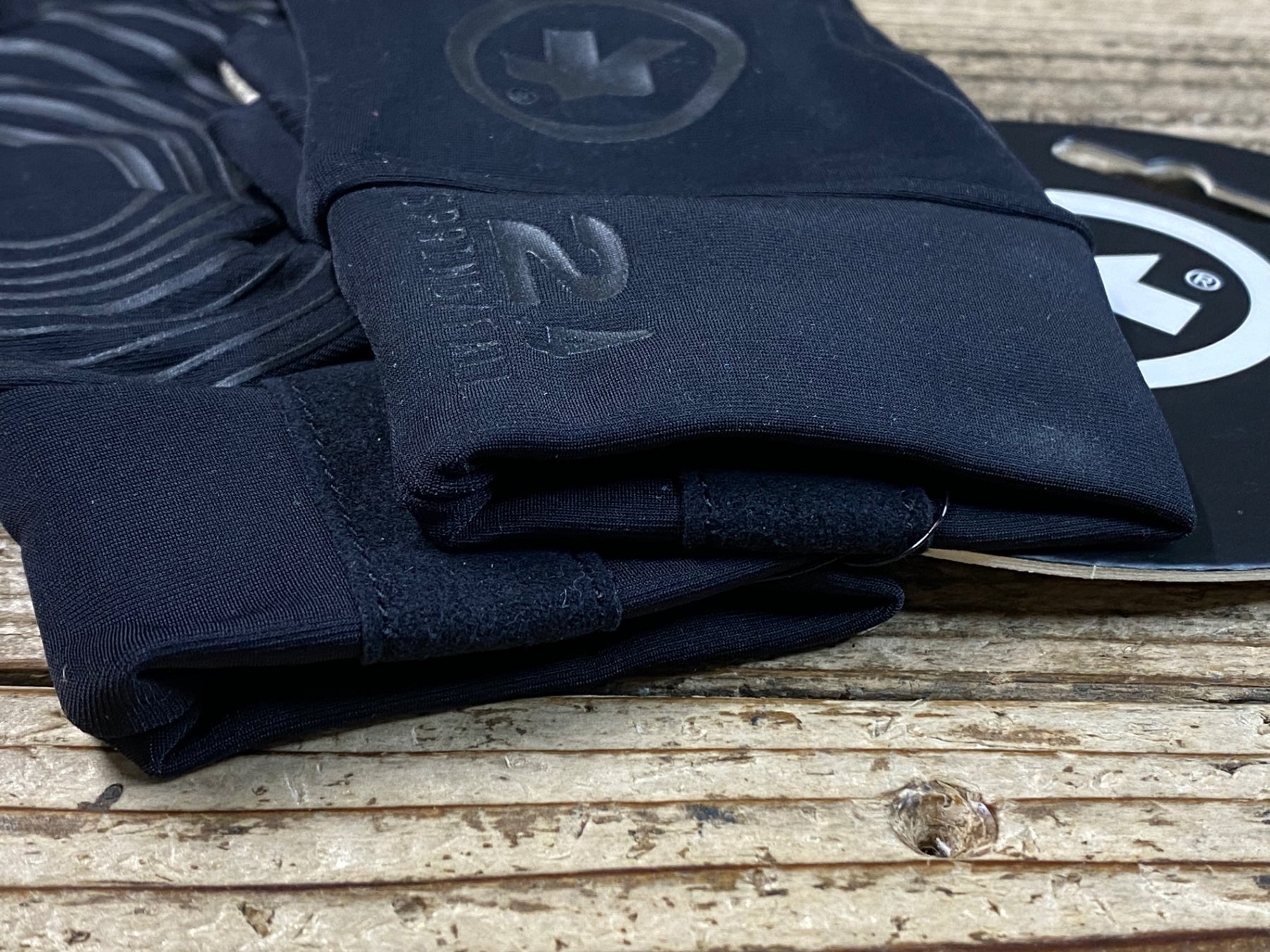 JQ155 アソス assos tiburu Glove EVO7 長指ウィンターグローブ 黒 S