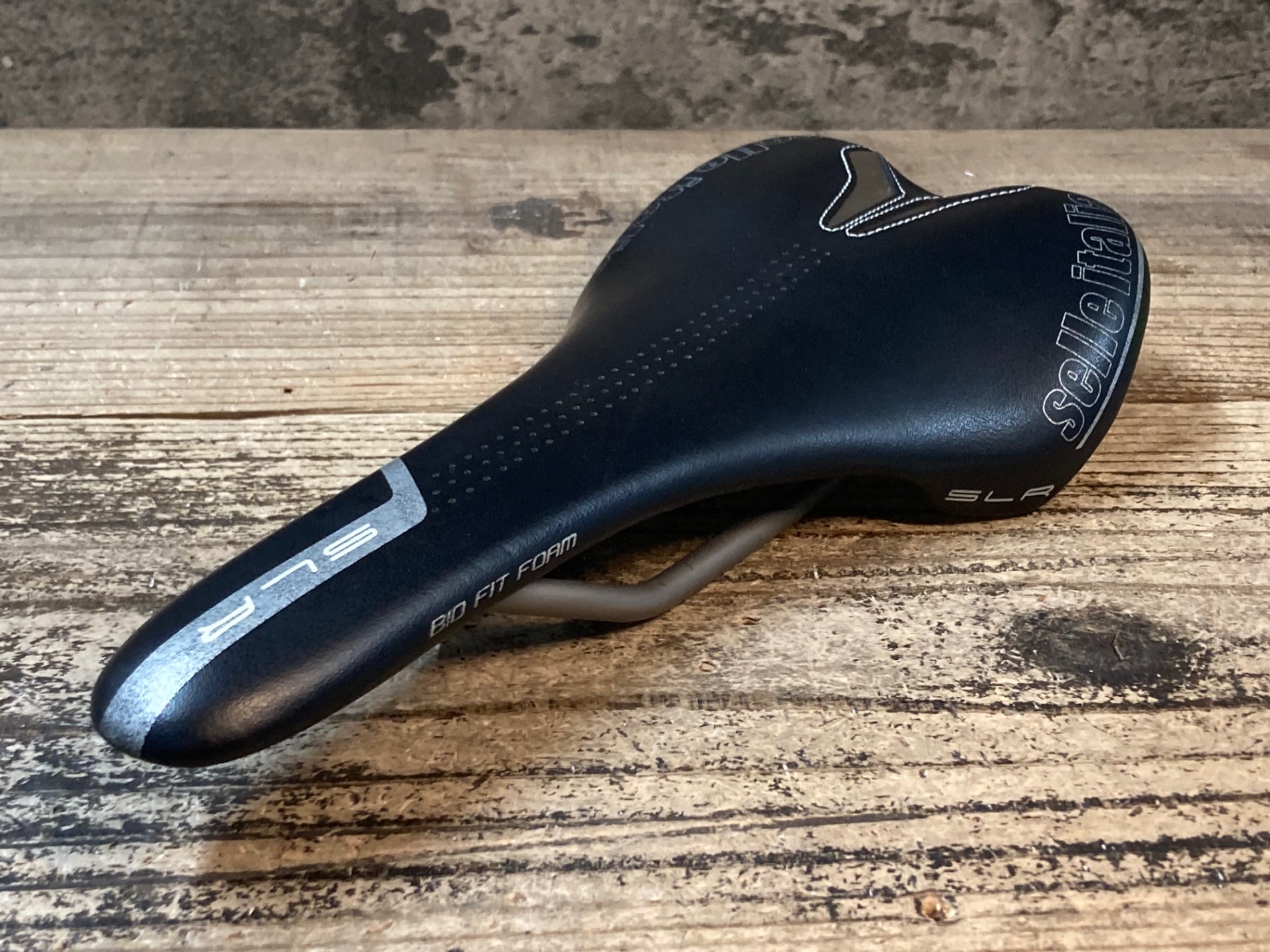 JR038 セライタリア SELLE ITALIA SLR サドル 黒 Titanium tube – BICI
