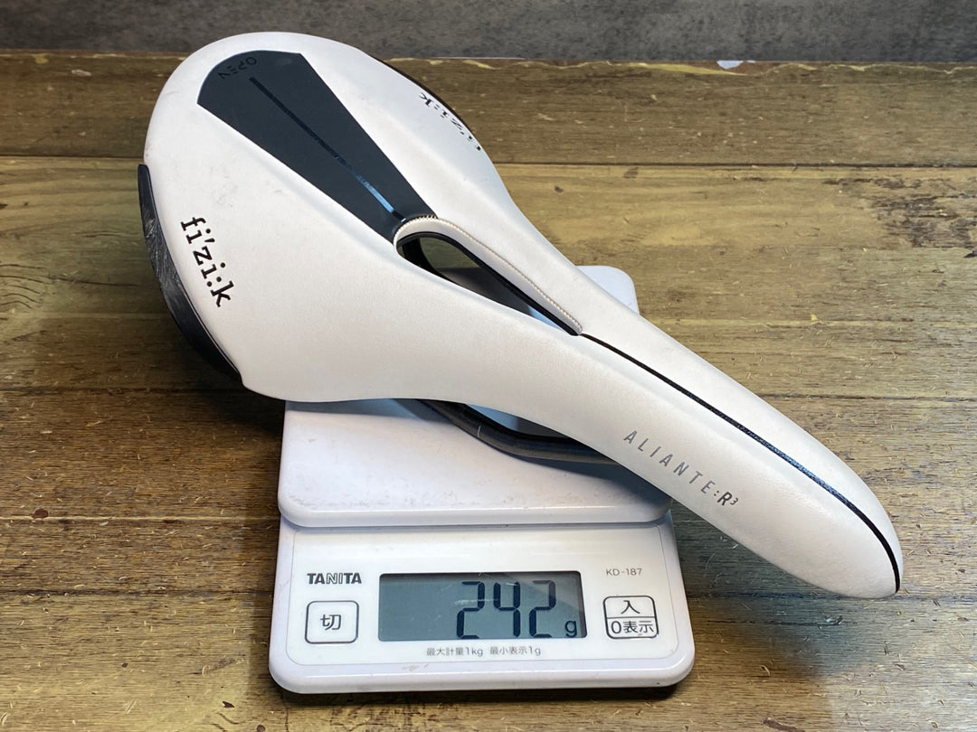 JO415 フィジーク fizik アリアンテ ALIANTE R3 OPEN サドル Kiumレール