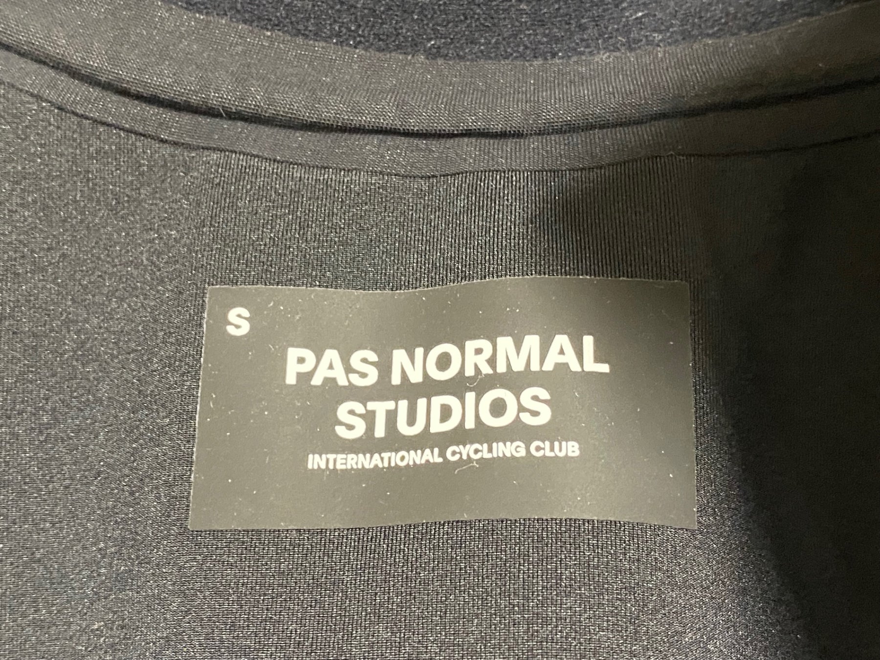 KE883 パスノーマルスタジオ PAS NORMAL STUDIOS ソフトシェル 半袖