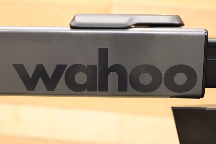 【店頭受け取り限定】 ワフー WAHOO キッカーバイク KICKR BIKE スマートバイク ローラー台 【立川店】