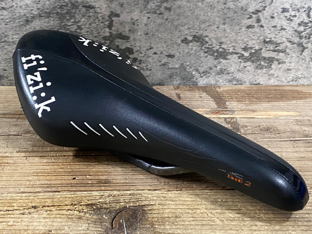 KC721 フィジーク fizik アリオネ ARIONE TRI2 サドル 黒 カーボン