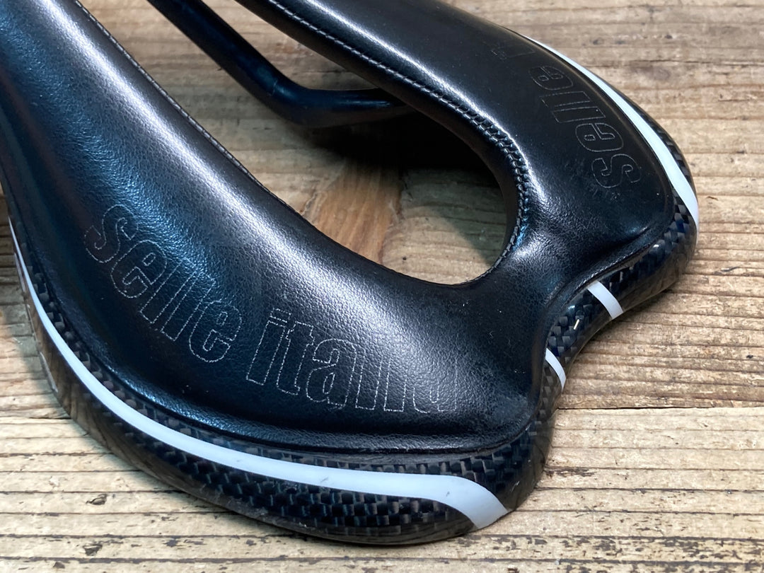 JG584 セライタリア SELLE ITALIA SLR TEKNO FLOW サドル カーボンレール 黒