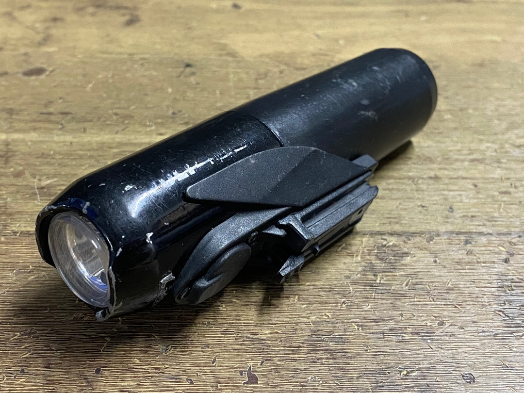 JZ943 キャットアイ CATEYE ボルト VOLT400 フロントライト