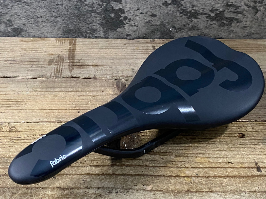 KI083 ファブリック FABRIC SCOOP FLAT PRO サドル 黒 カーボンレール