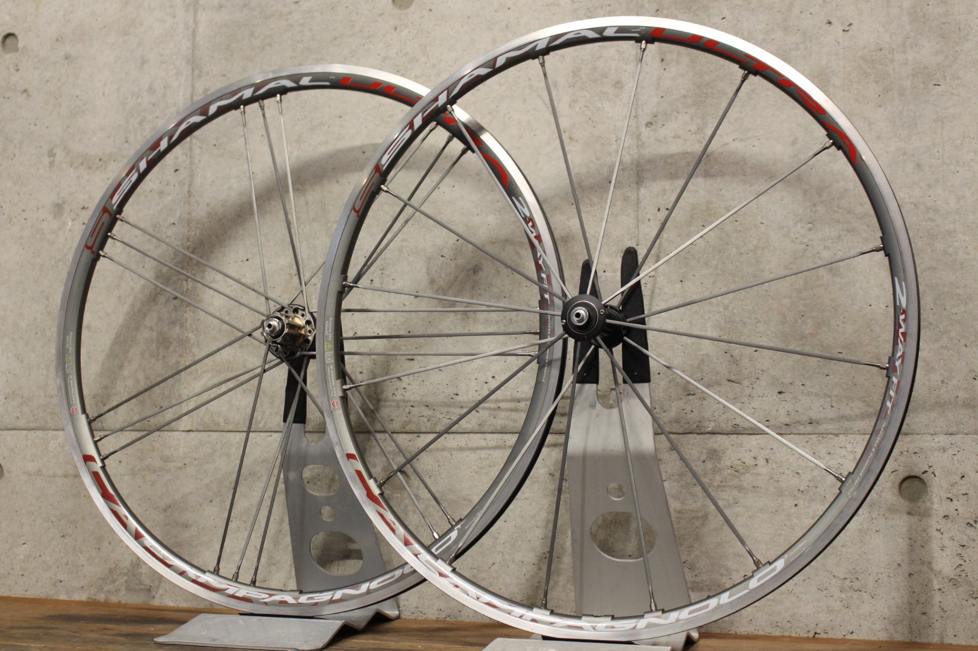 カンパニョーロ CAMPAGNOLO シャマルウルトラ チタンカラー SHAMAL