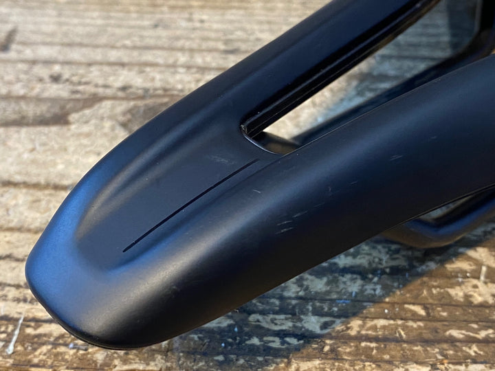 JW645 フィジーク fizik ヴェントアルゴ VENTO ARGO R3 サドル 黒 140mm kiumレール