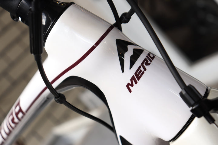 BFV013 メリダ MERIDA スクルトゥーラ SCULTURA 4000 2017モデル 50サイズ シマノ 105 5800 MIX 11S カーボン ロードバイク 【横浜店】