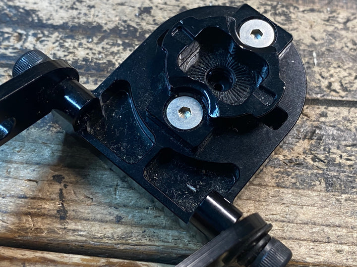 JI474 レックマウント Rec-Mounts 両持ちサイコンマウント Φ31.8 ガーミン
