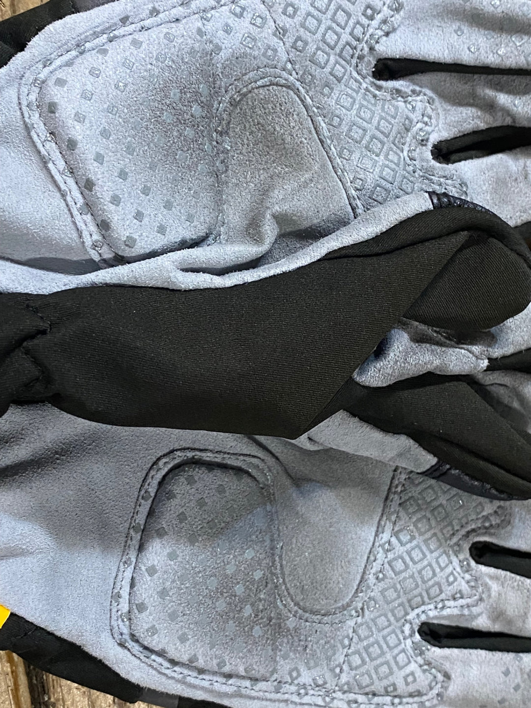 KI136 パールイズミ PEARL IZUMI 長指 サイクルグローブ 黒 M