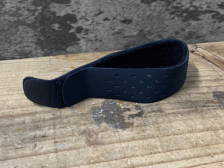 KI666 ワフー WAHOO TICKR FIT リストバンド ハートレートセンサー 心拍計