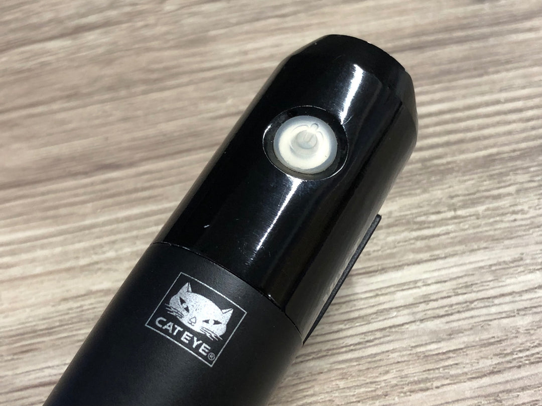 JW048 キャットアイ CATEYE VOLT 400 フロントライト 点灯確認済