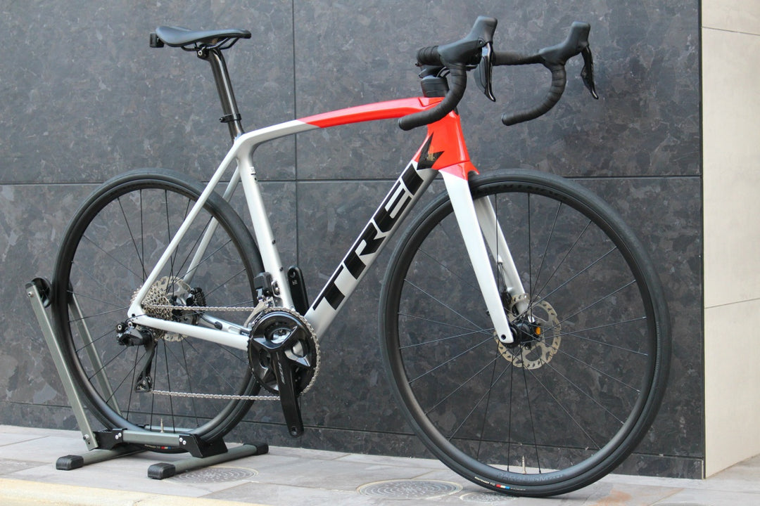 トレック TREK エモンダ EMONDA SL6 DISC 2023年モデル 56サイズ シマノ 105 R7170 12S Di2 カーボン ロードバイク 【福岡店】