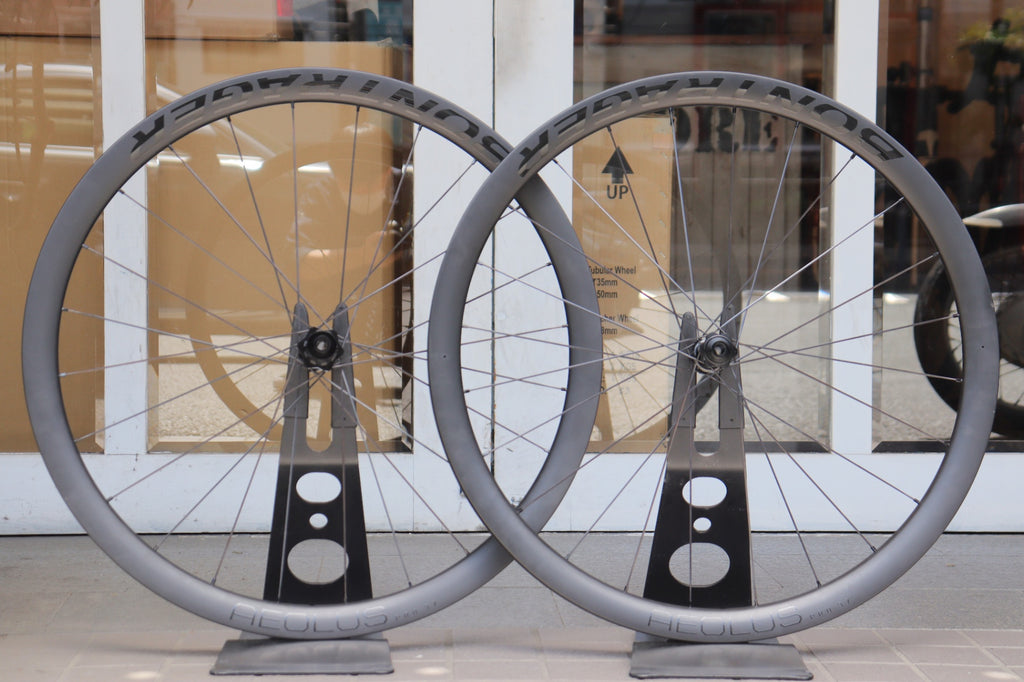 ボントレガー BONTRAGER アイオロス プロ AEOLUS PRO 37 DISC カーボン