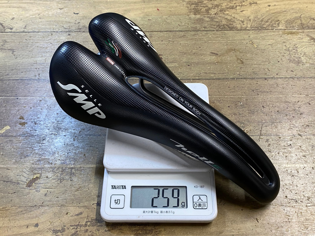 KP371 Selle SMP hell s サドル 黒 138mm aisi 304 tubeレール