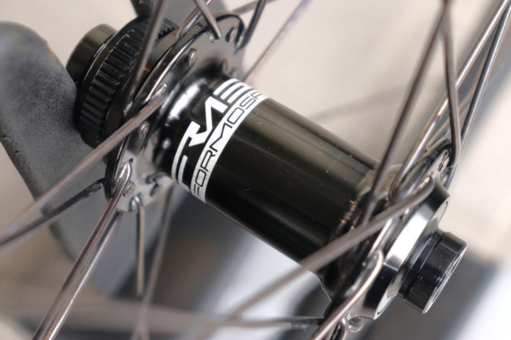 【Cannondaleバイクのカスタムにおススメ！】 スタンス フォルモサ STANS CREST / FORMOSA 手組 シマノ 11S/12S アルミ チューブレスレディ aiオフセット 【横浜店】