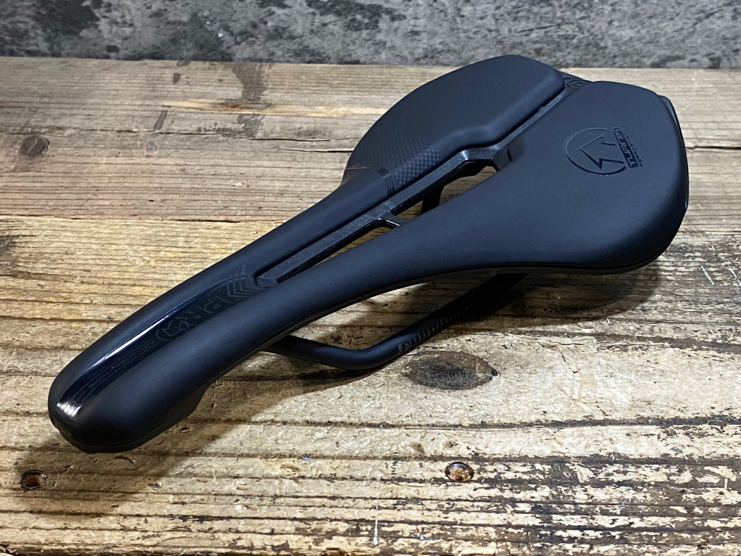 KK772 シマノ SHIMANO PRO TURNIX サドル 黒 inoxレール 142mm