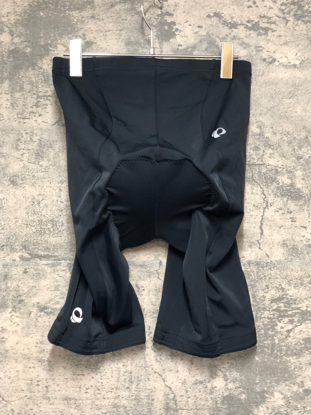 KD647 パールイズミ PEARL iZUMi レーサーパンツ 黒 サイズ不明