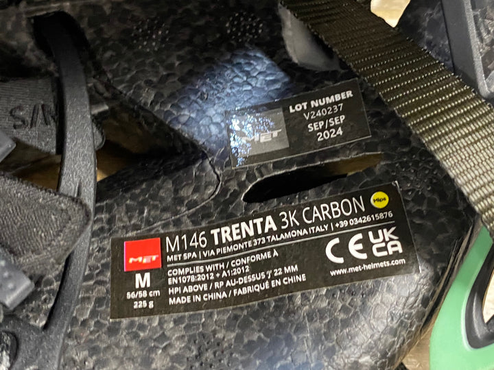KL382 メット MET M146 TRENTA 3K CARBON ヘルメット 黒 M 56-58cm POGACAR 2024/9製造