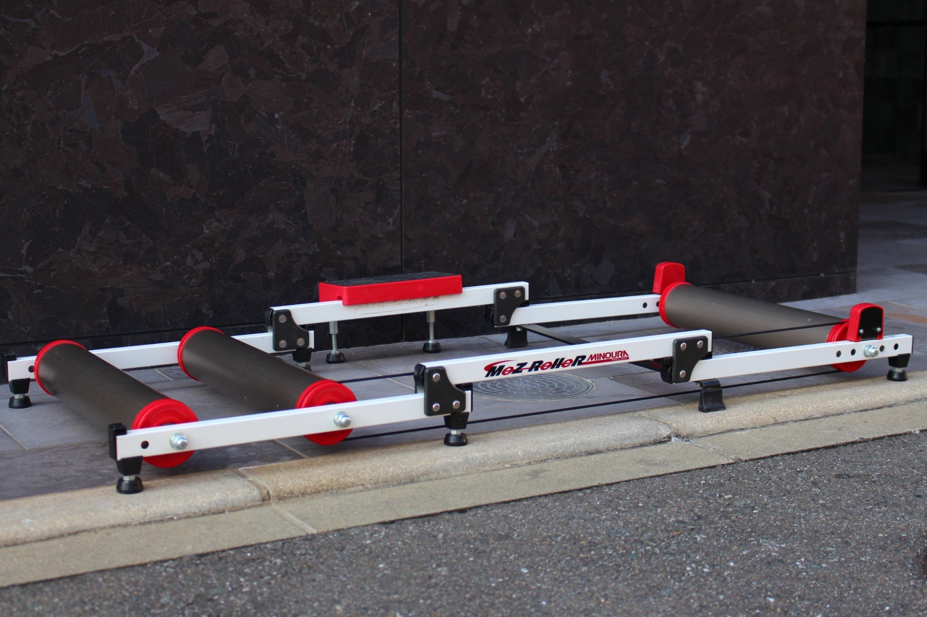 ミノウラ　MOZ ROOLLER ３本ローラー MINOURA（ミノウラ）MOZ-Roller（モッズローラー） 3本ローラー台【脱