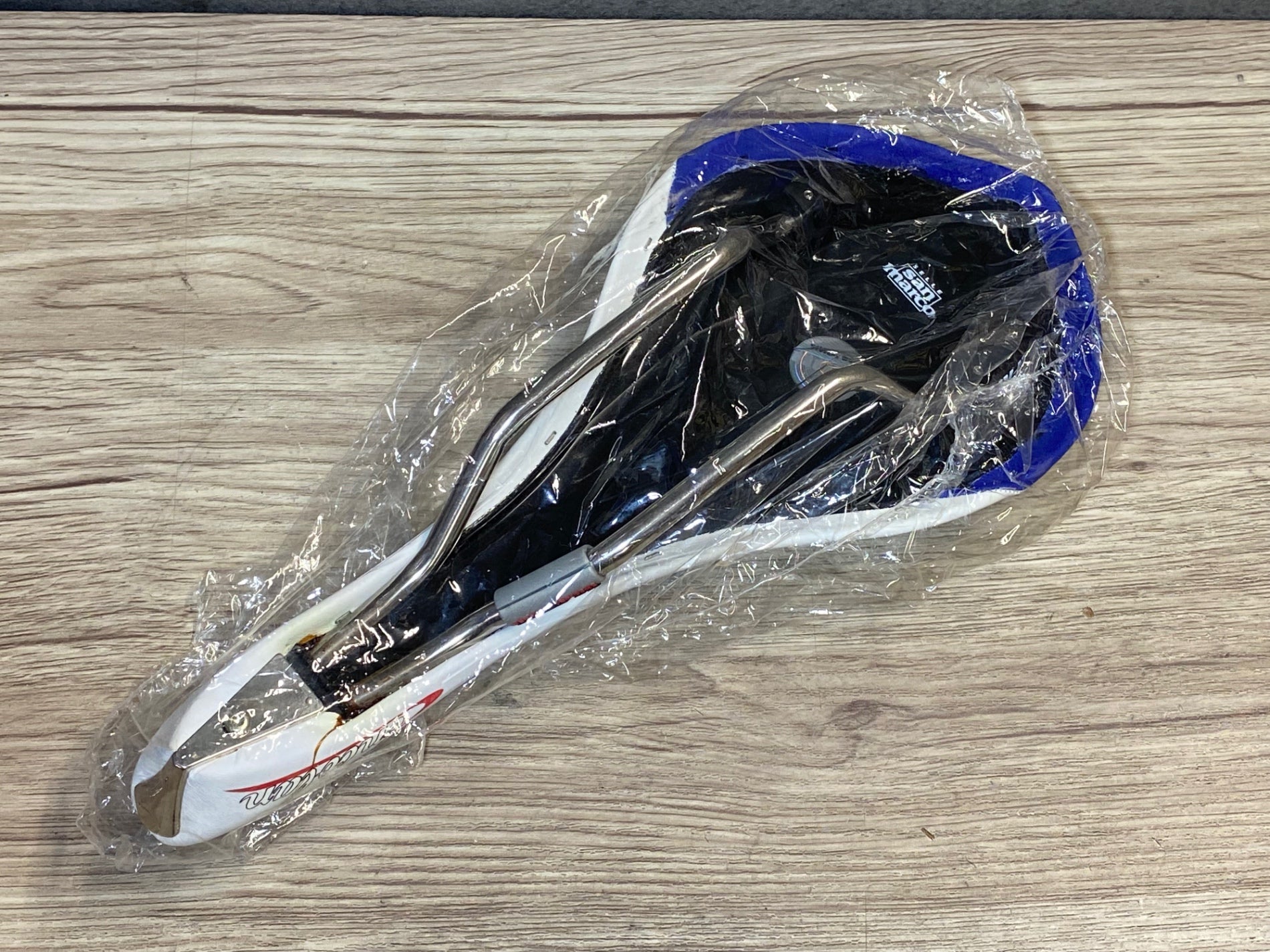 JQ177 サンマルコ san marco Zoncolan サドル 白青 DE ROSA – BICI